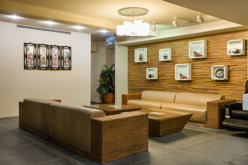 Atami Hotel Тайпей Екстериор снимка