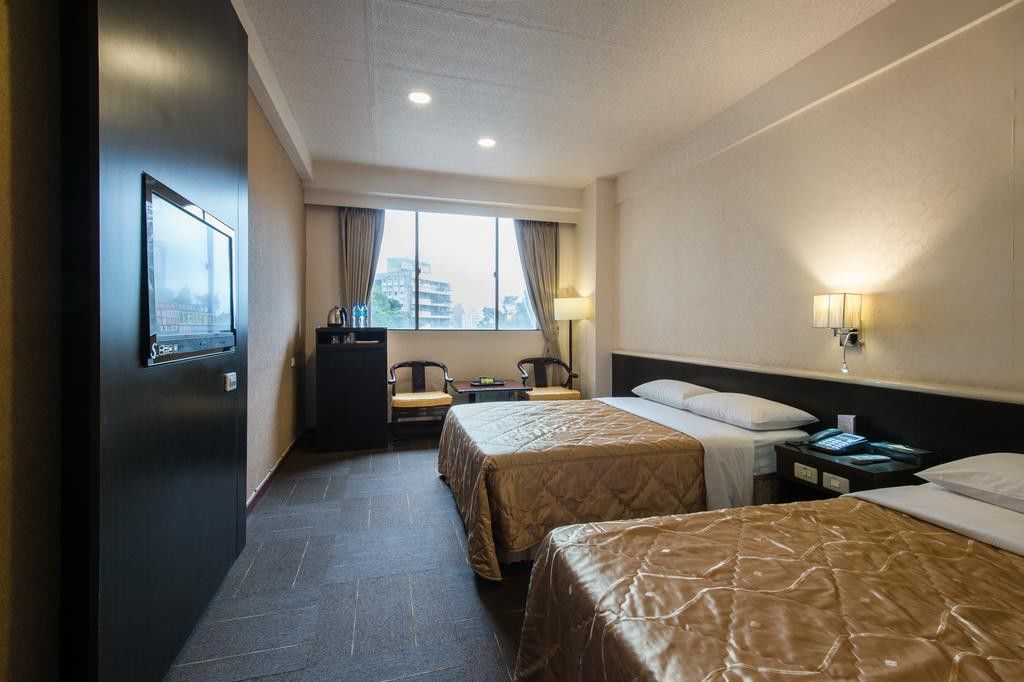 Atami Hotel Тайпей Екстериор снимка