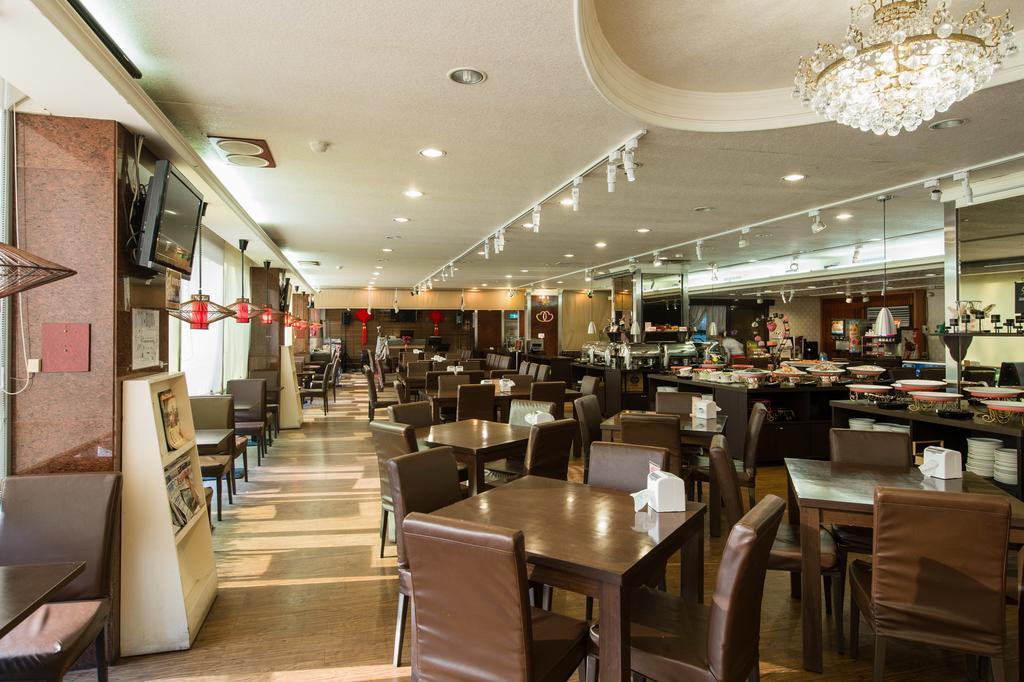 Atami Hotel Тайпей Екстериор снимка