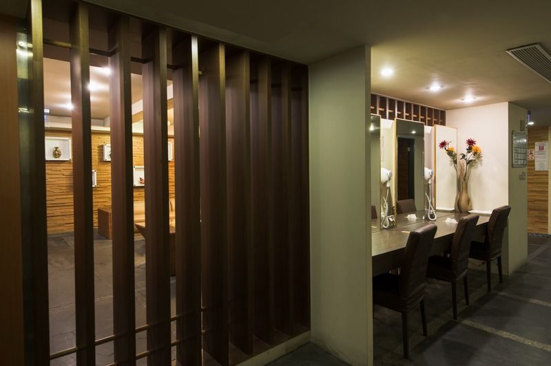 Atami Hotel Тайпей Екстериор снимка